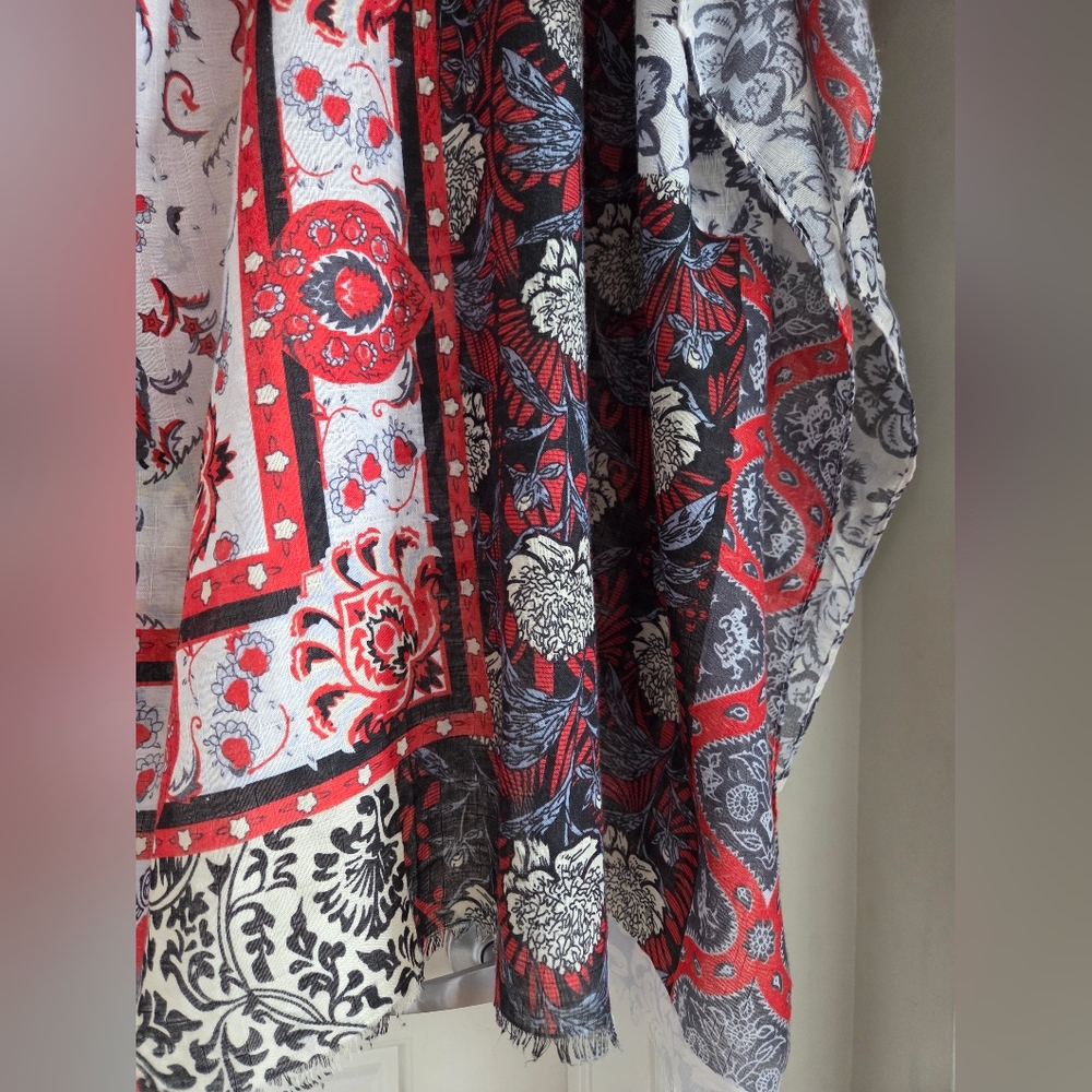 Black and Red Boho Womens Lightweight Kimono - Picture 8 of 12
